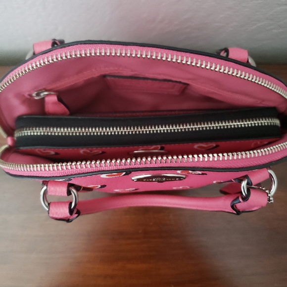 COPY - Coach Set - Picture 6 of 9